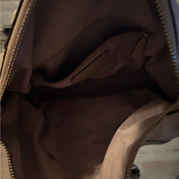 Coach Beige Leather Shoulder Bag - Picture 4 of 4